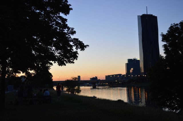 Donauinsel in der Abenddämmerung